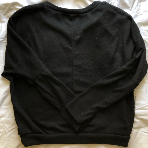 Black & White Charlotte Russe Sweater - Picture 3 of 3